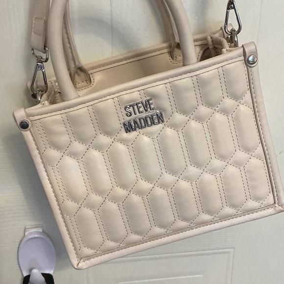 Steve Madden Handbags - Steve Madden Beige Quilted Satchel